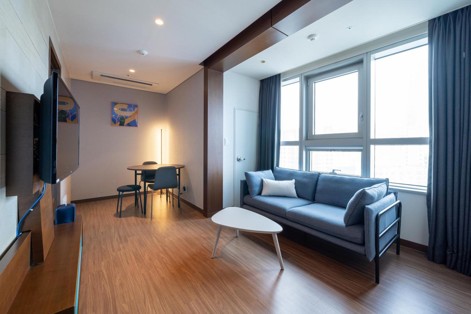 Urbanstay Haeundae Station Busan Buitenkant foto