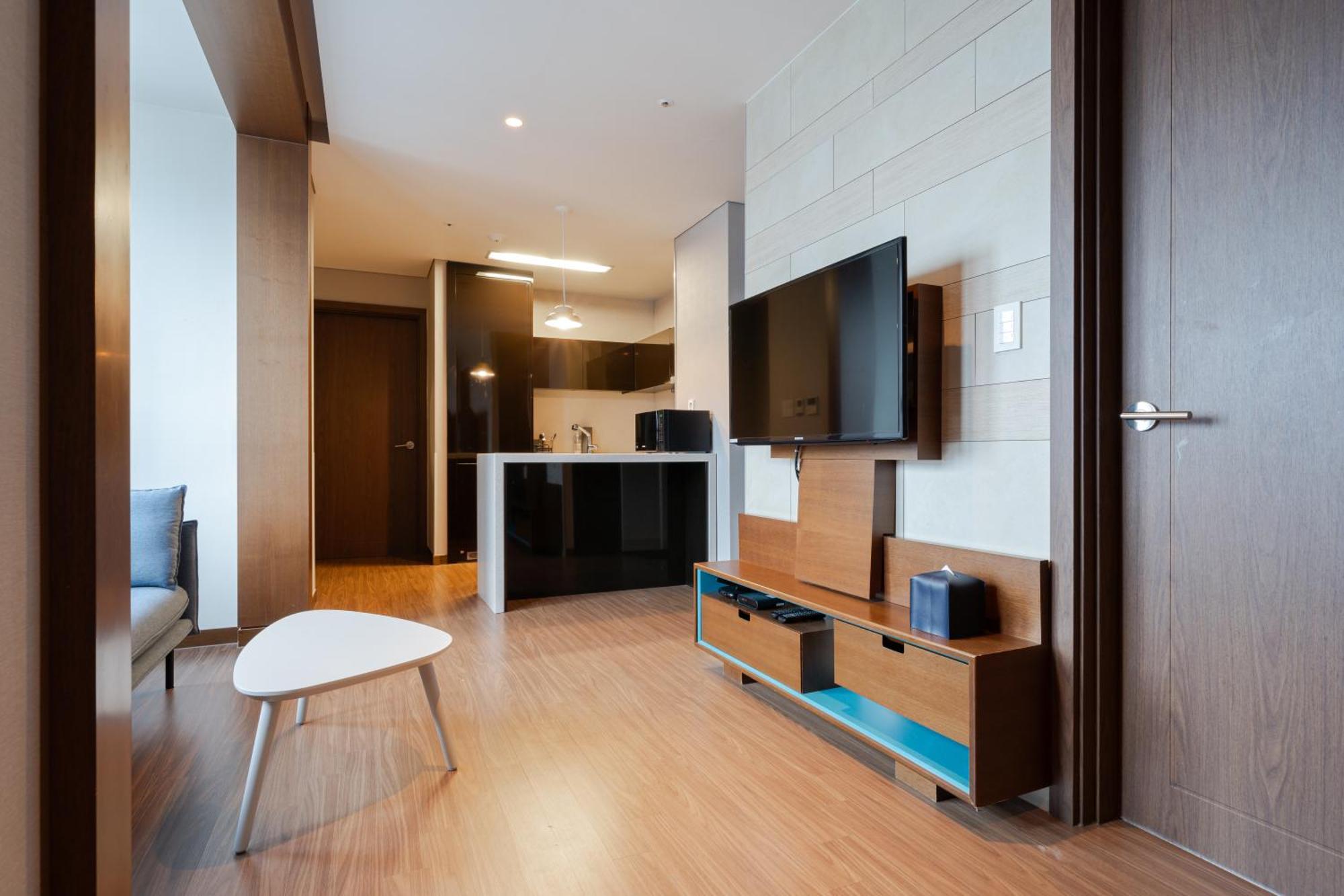 Urbanstay Haeundae Station Busan Buitenkant foto