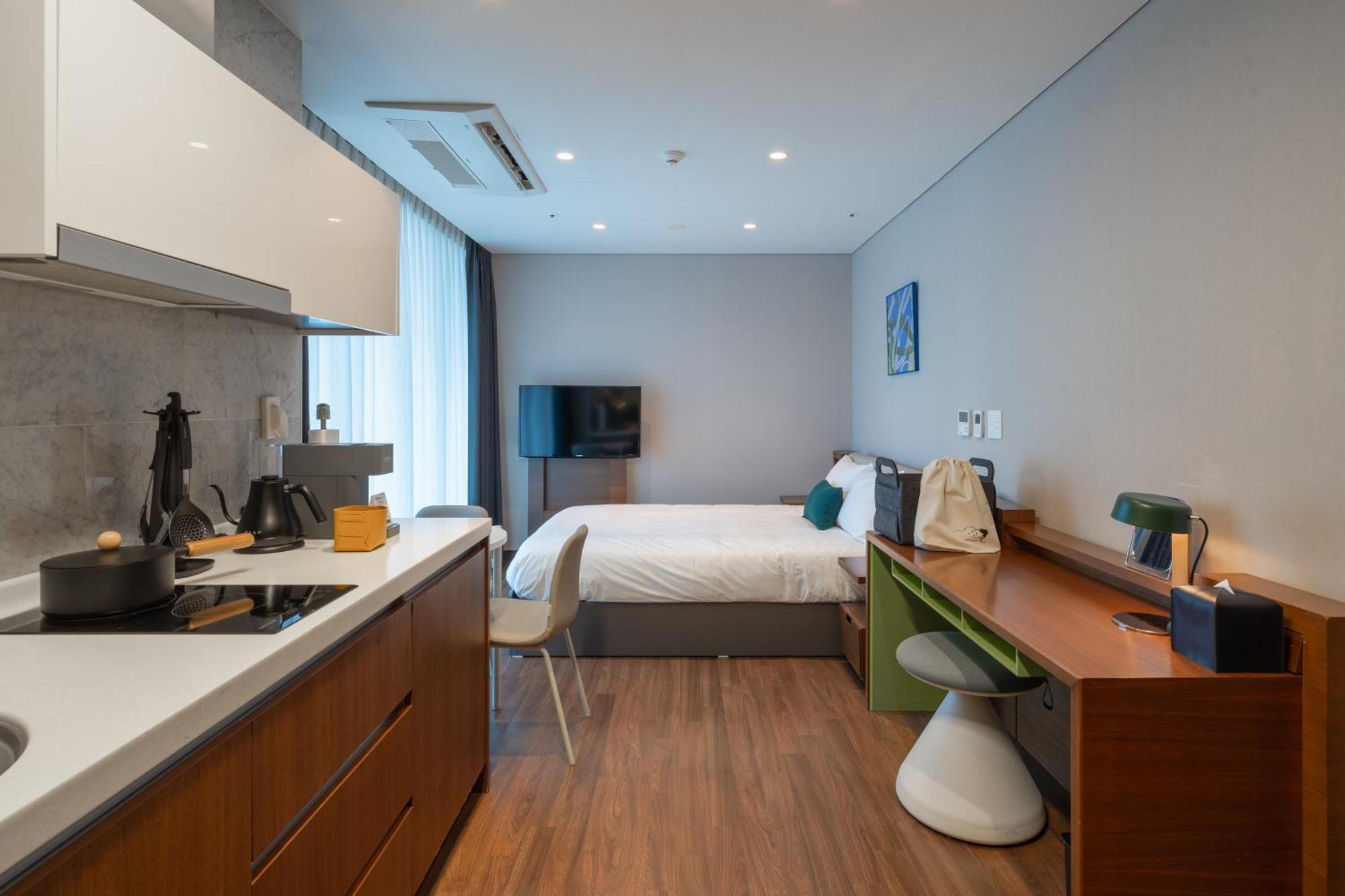 Urbanstay Haeundae Station Busan Buitenkant foto