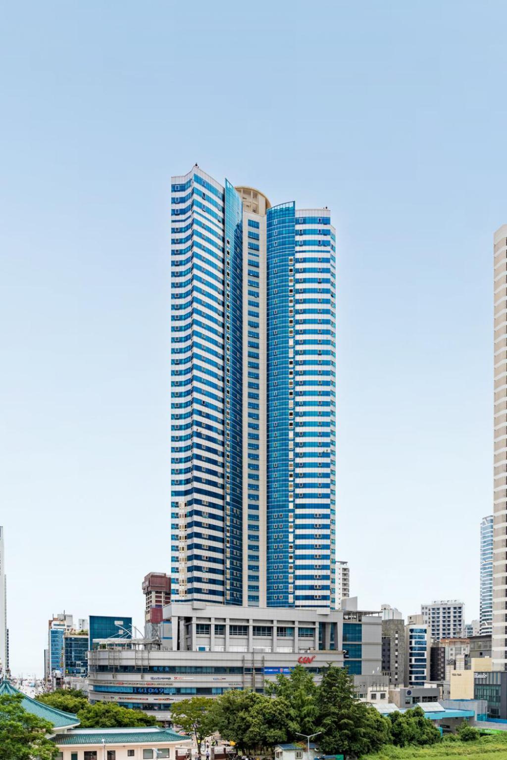 Urbanstay Haeundae Station Busan Buitenkant foto